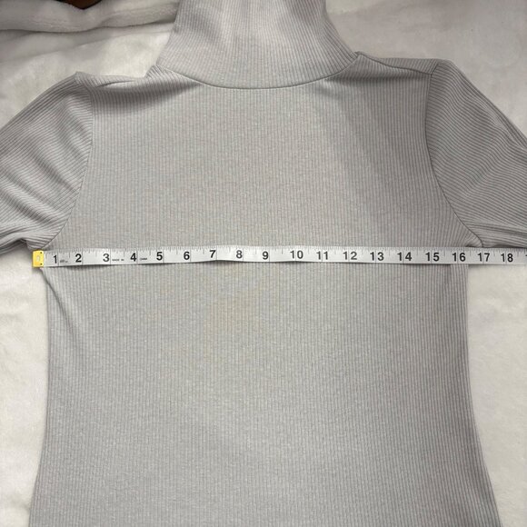 Old Navy Normcore Gray Ribbed Turtleneck Long Sleeve Stretch Top Womens Size M - Picture 7 of 10